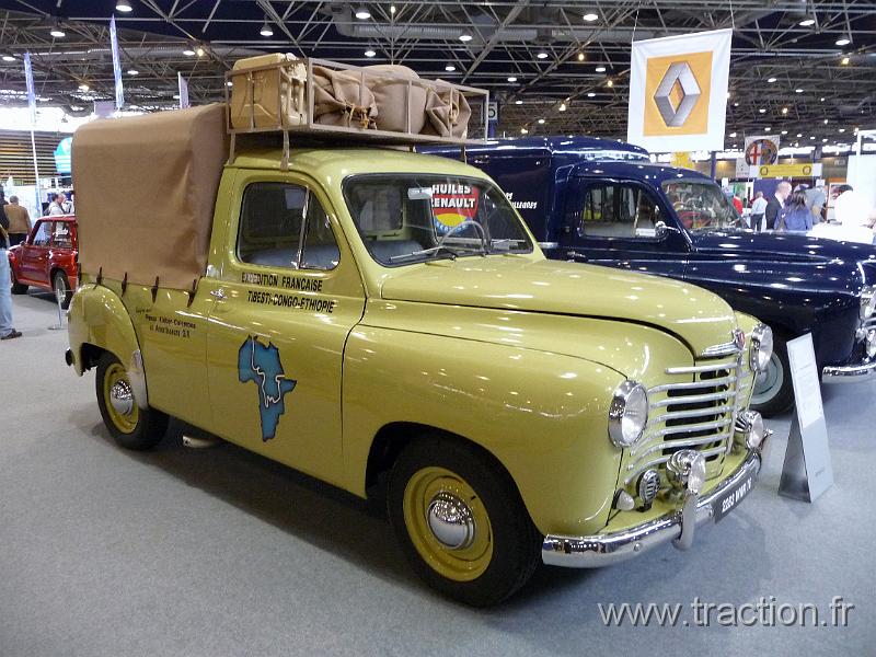 Epoquauto (16).JPG - 05/11/2010 - 69000 LYONƒPOQU'AUTO32�me Salon International Autos & Motos AnciennesRENAULT COLORALE FOURGON PICK-UP - 1952ImmatriculŽe : 2283 WWR 76